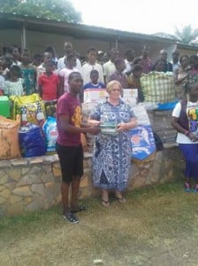 Remise de don du LEO CLUB Lomé Delphis à Kpalimé le samedi dernier